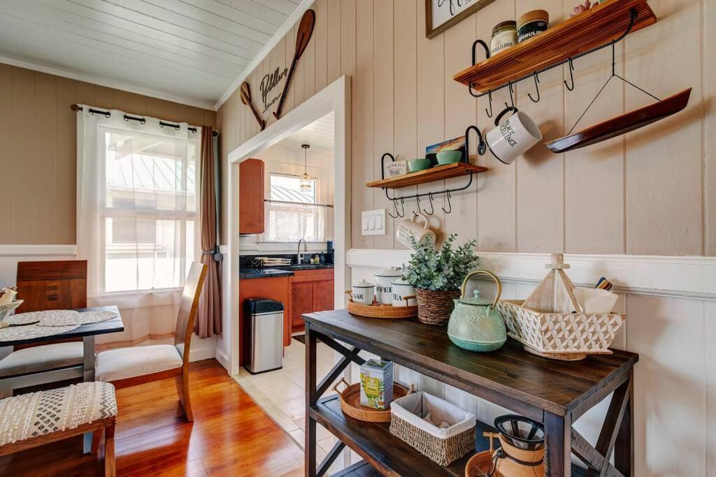 Hébergement de vacances New Paddler's Inn- 3br Downtown